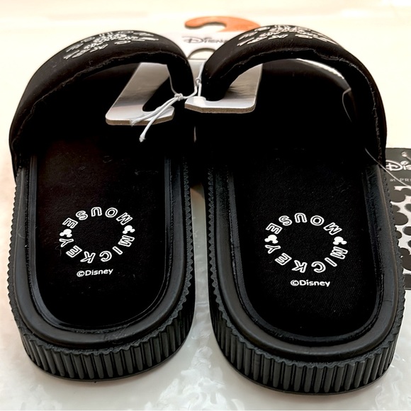 🆕 Disney Ltd Edition Mickey Mouse Icon Logo Plush Cushioned Slide Sandals - Picture 7 of 9